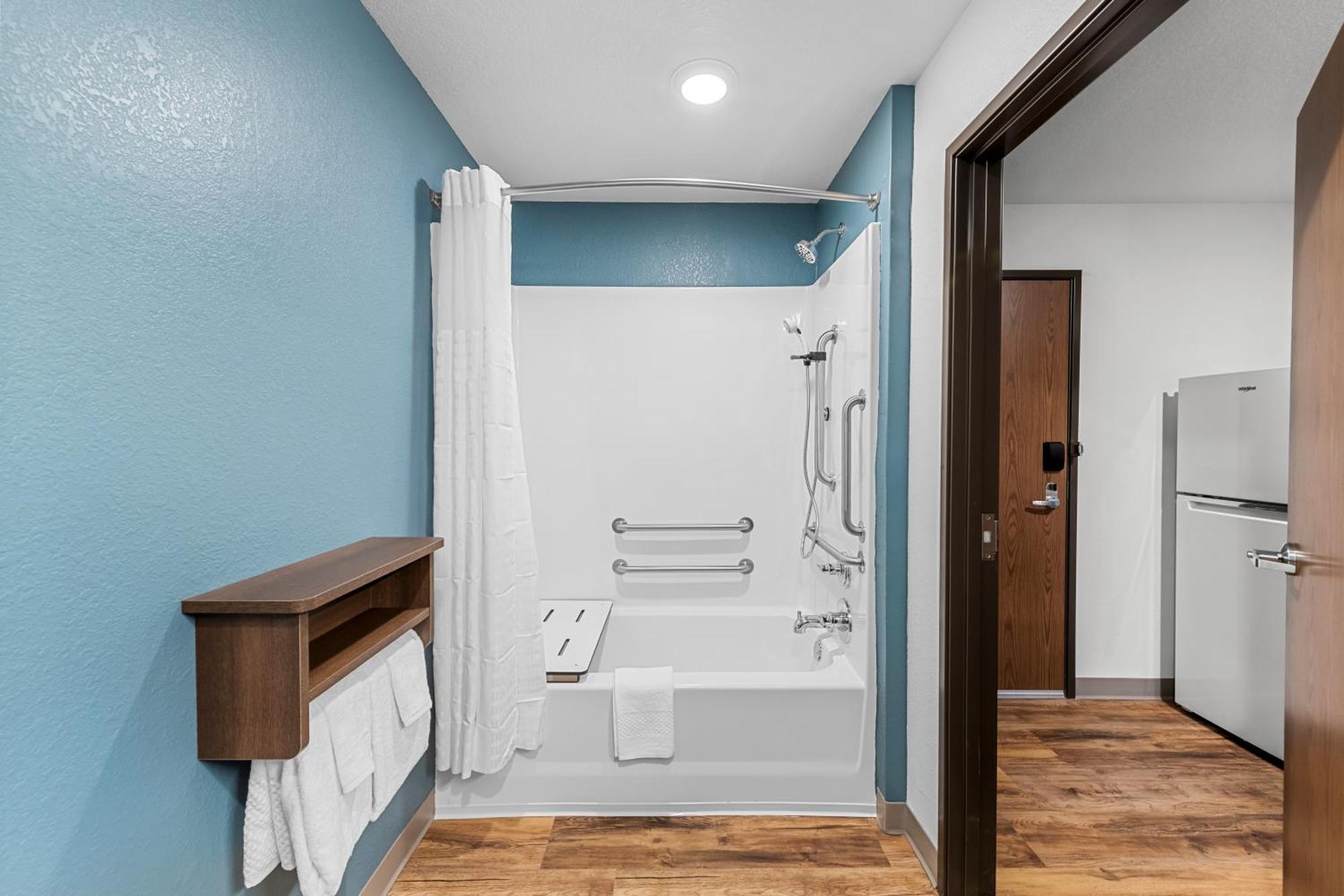 Woodspring Suites Kansas City Airport Exterior foto