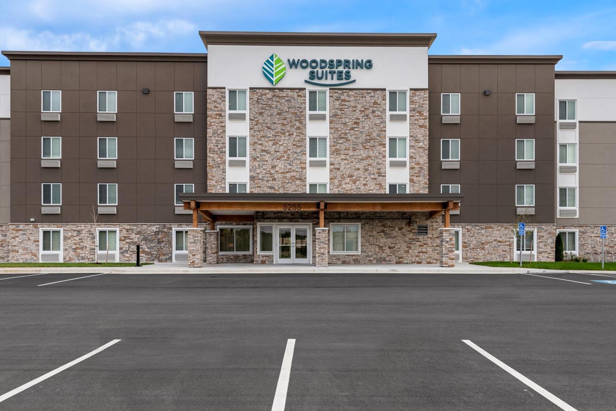 Woodspring Suites Kansas City Airport Exterior foto